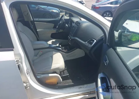 2011 Dodge Journey Lux from USA, damaged, VIN 3D4PH9FG3BT523229